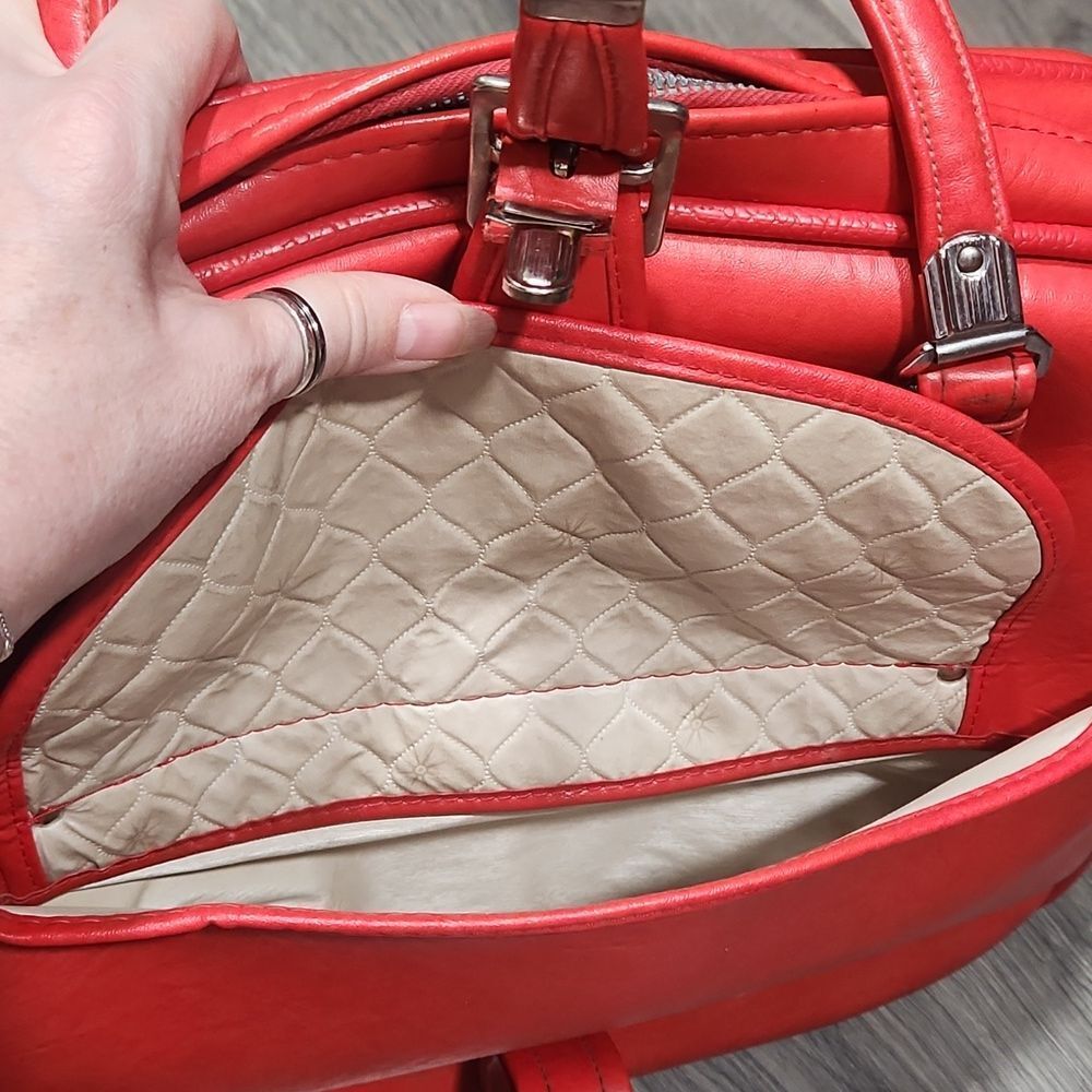 Vintage Tomato Red American Tourister Travel Bag - Picture 8 of 11